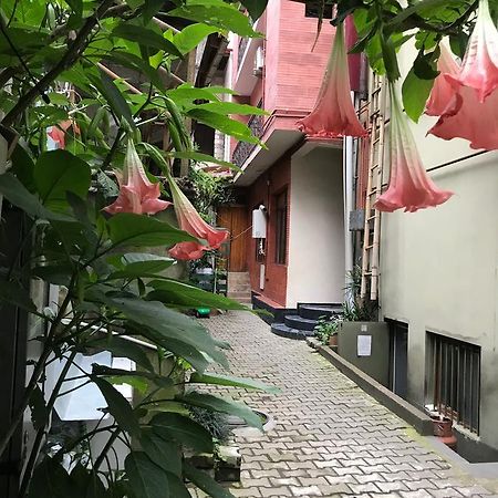 Holiday House Batumi Exterior foto